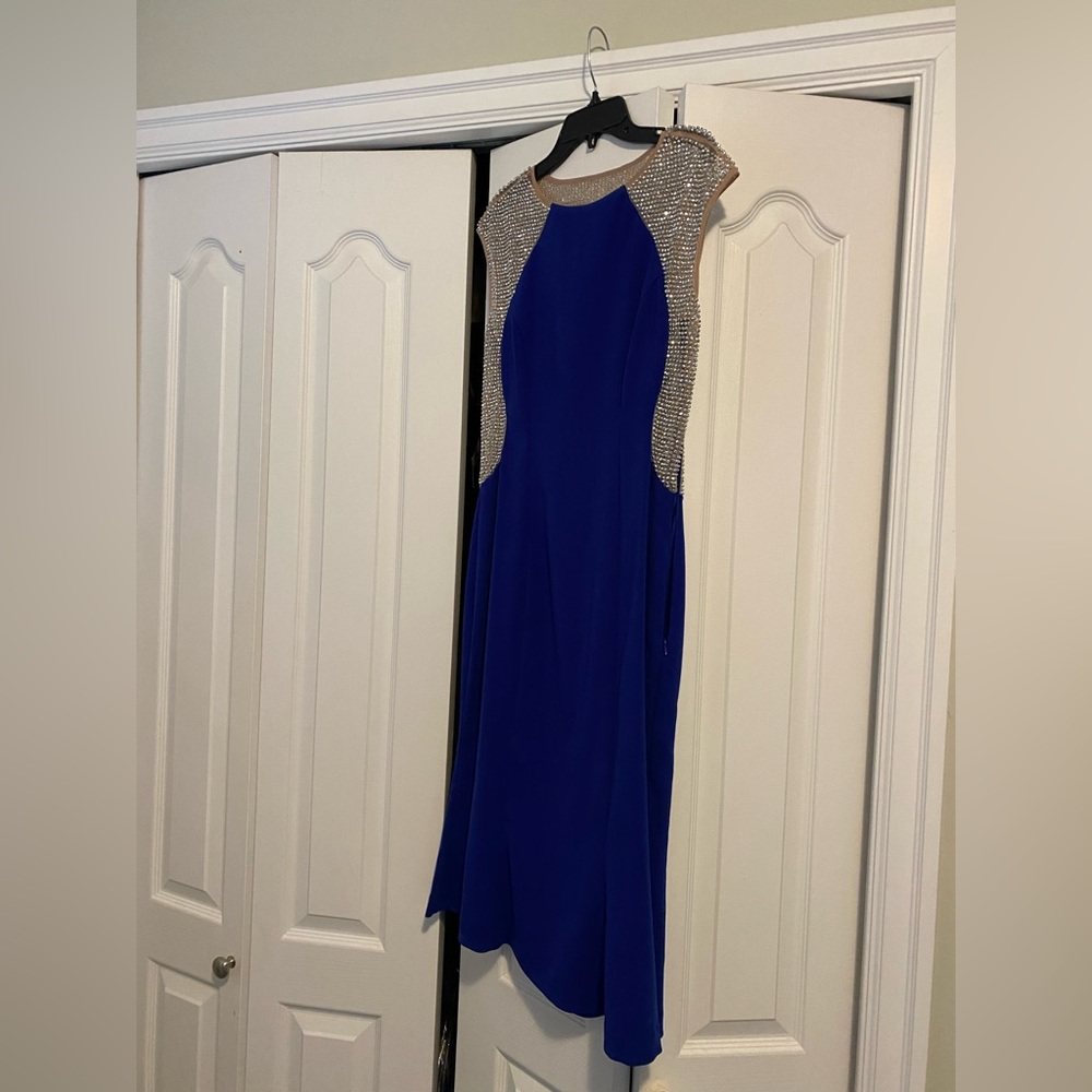 Issue New York Blue Sheath Midi Dress Sleeveless Crew Neck